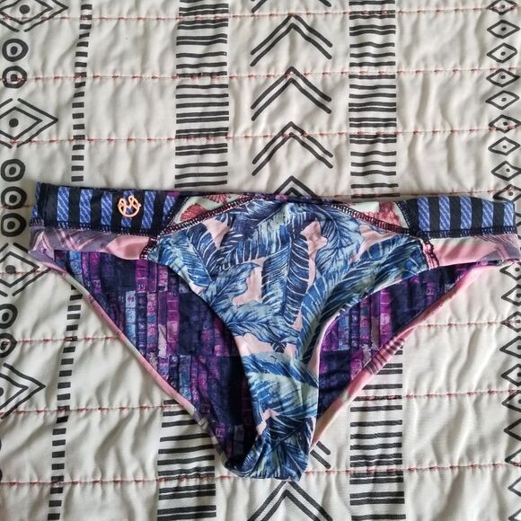 Maaji Reversible Bikini Swim Bottom Small - Picture 1 of 7